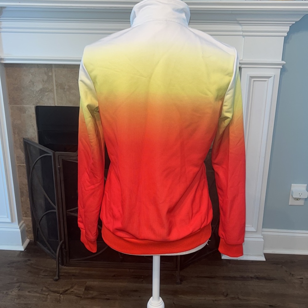 Peak Performance Red Orange Gradient Zip-Up Jacket - Picture 3 of 9